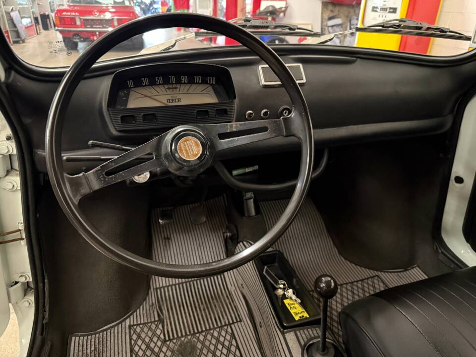 Image 10/19 de FIAT 500 L (2012)