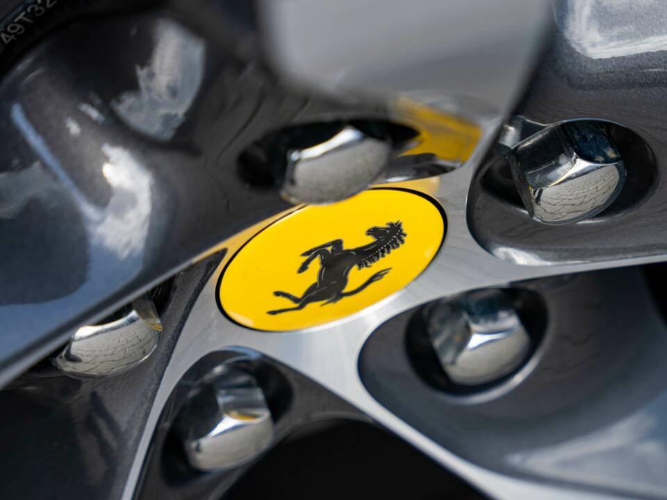 Image 35/44 of Ferrari Portofino M (2022)