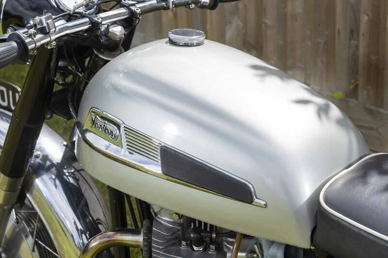 Immagine 38/39 di Norton 650 SS (1964)