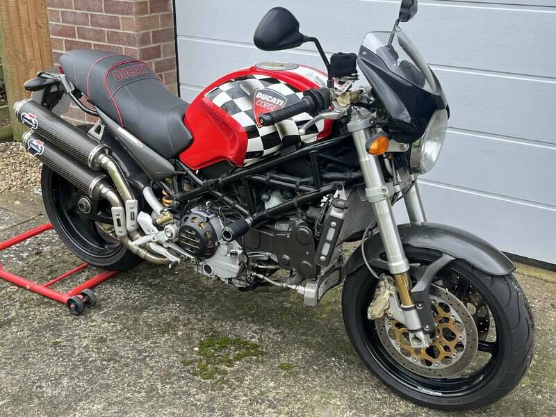 Image 18/22 of Ducati Monster S4R (2004)