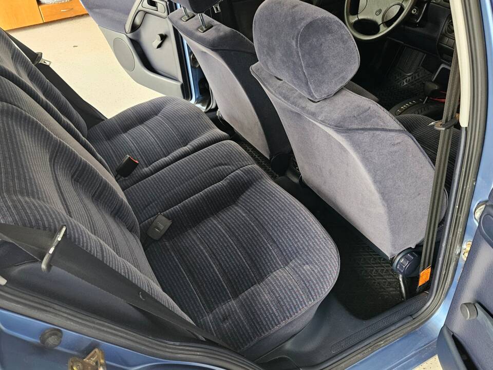 Bild 12/60 von Volkswagen Golf III 1.8 (1993)