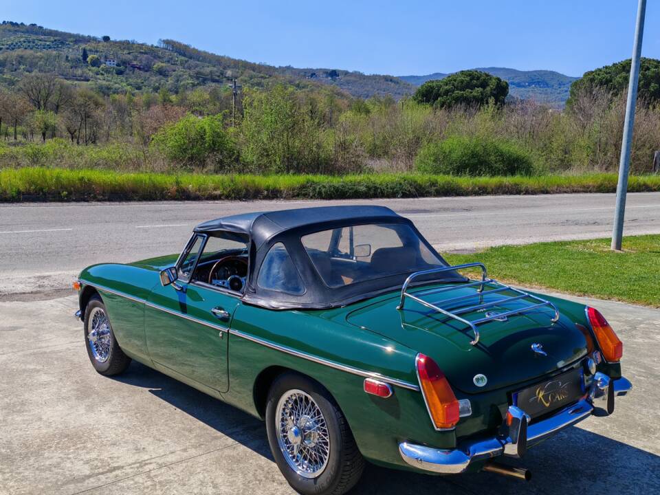 Immagine 7/37 di MG MGB (1972)