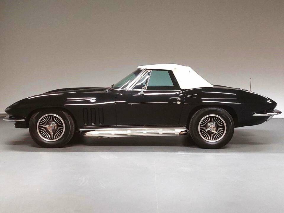 Image 3/15 of Chevrolet Corvette Sting Ray Convertible (1965)