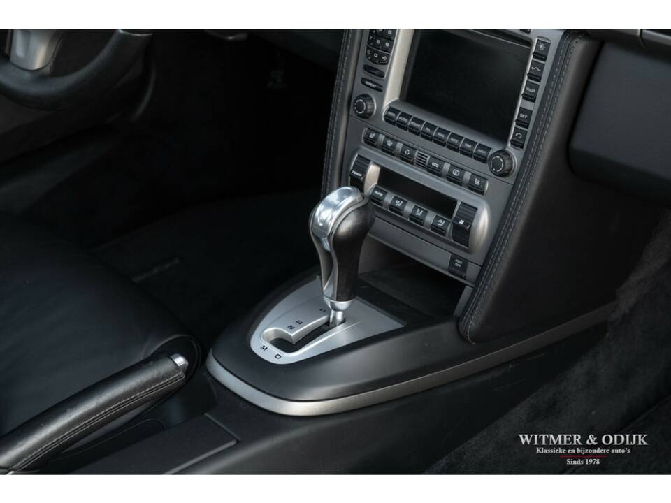 Bild 15/28 von Porsche 911 Carrera 4S (2004)