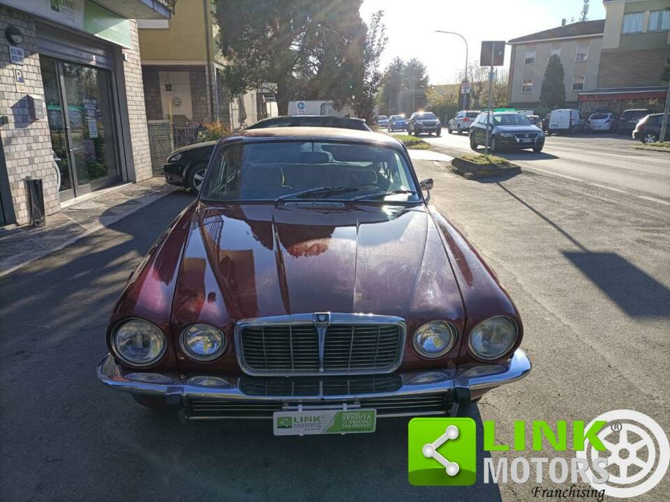 Image 3/10 of Jaguar XJ 6 3.4 (1975)