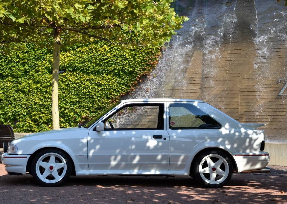 Bild 4/19 von Ford Escort turbo RS (1988)