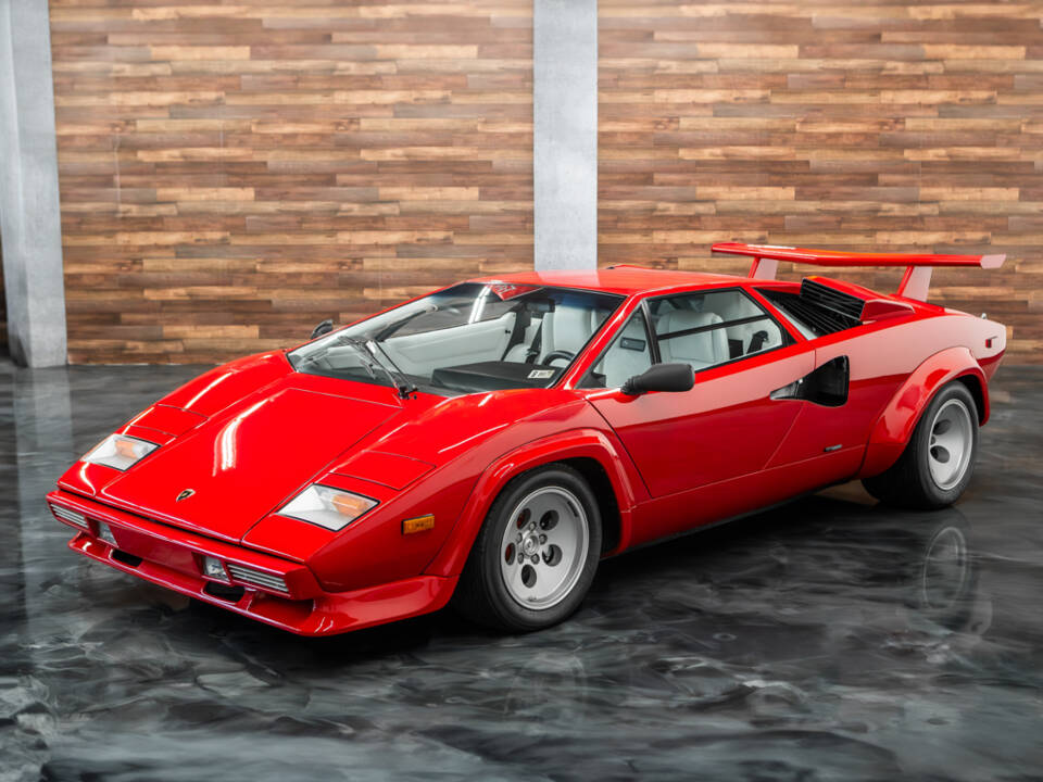 Image 1/50 of Lamborghini Countach LP 5000 S QV (1988)