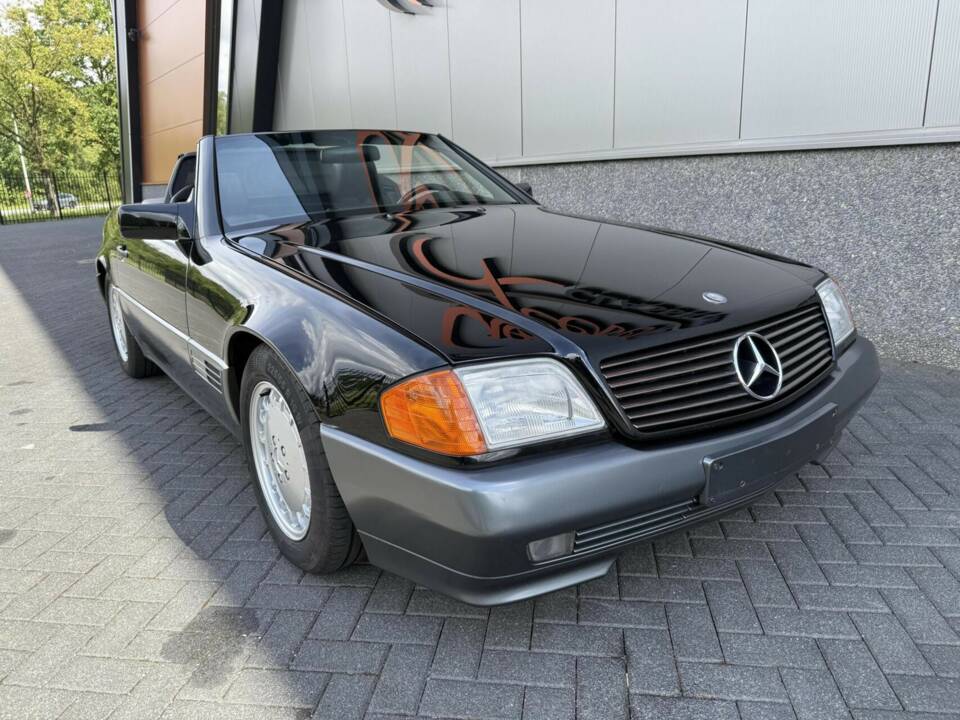 Image 12/50 de Mercedes-Benz 300 SL (1990)