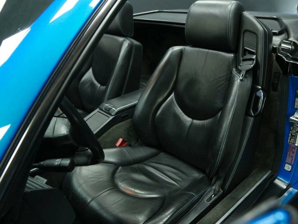 Image 12/50 de Mercedes-Benz SL 500 (1997)