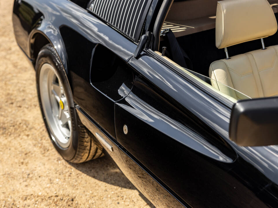 Image 47/80 of Ferrari 308 GTSi Quattrovalvole (1985)