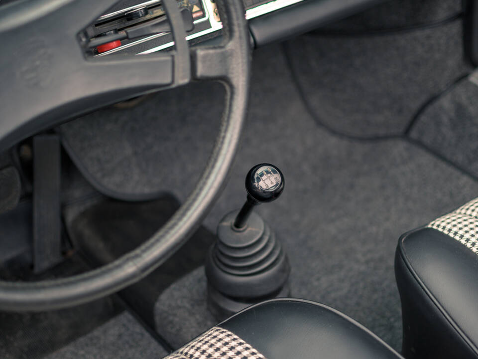 Bild 28/34 von Porsche 911 2.4 T (1972)