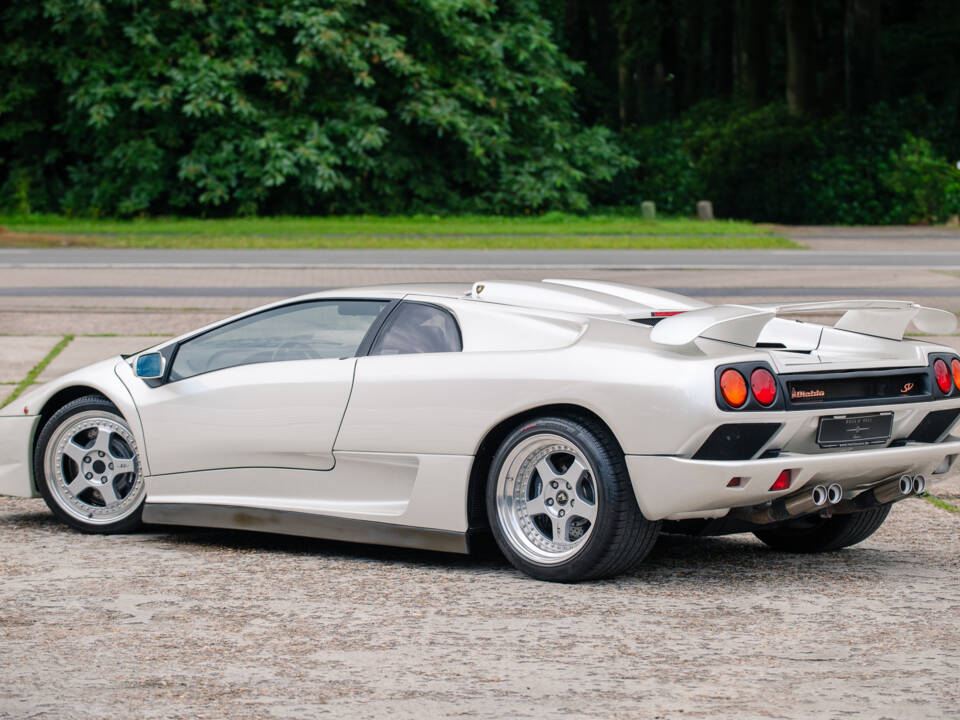 Image 3/28 of Lamborghini Diablo SV (1998)