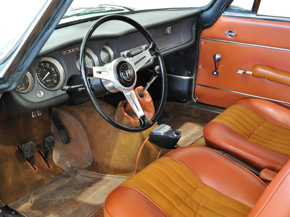 Image 25/65 of Alfa Romeo Giulia 1600 Sprint GT (1964)