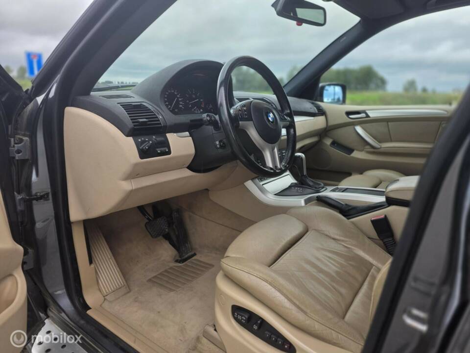 Bild 17/46 von BMW X5 3.0i (2003)