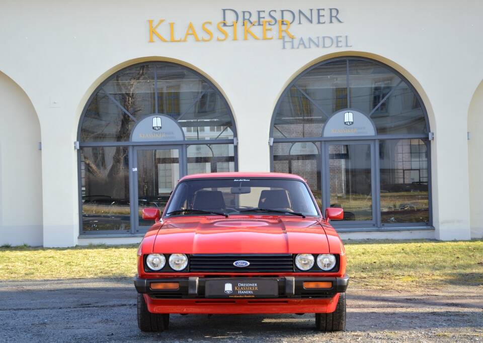 Immagine 13/33 di Ford Capri 2,8i (1981)