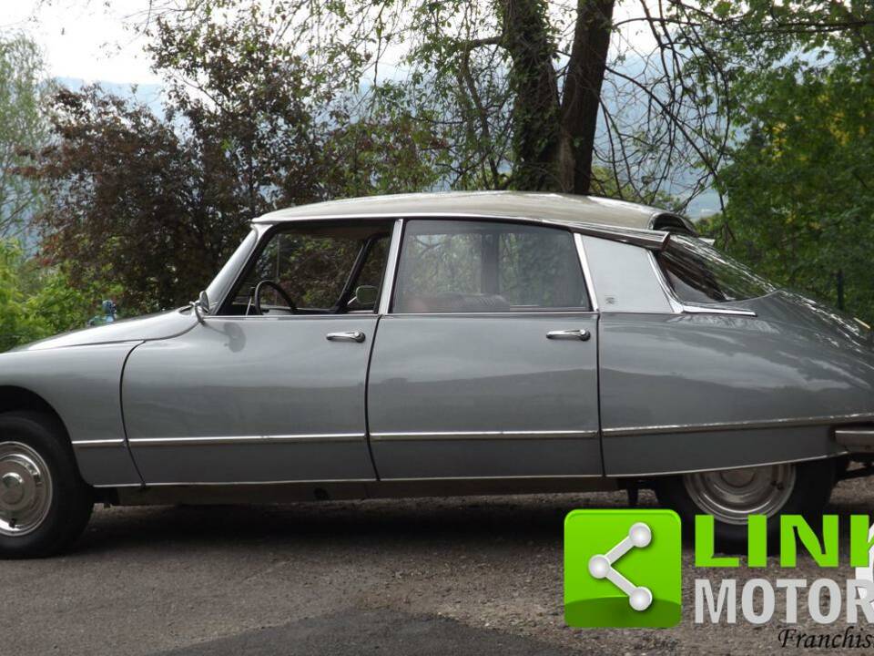 Bild 3/10 von Citroën DS 21 Pallas (1969)