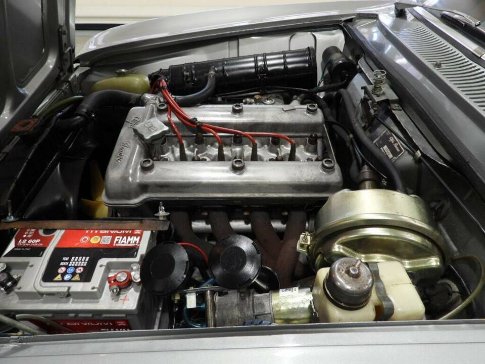 Imagen 7/10 de Alfa Romeo 1750 GT Veloce (1969)