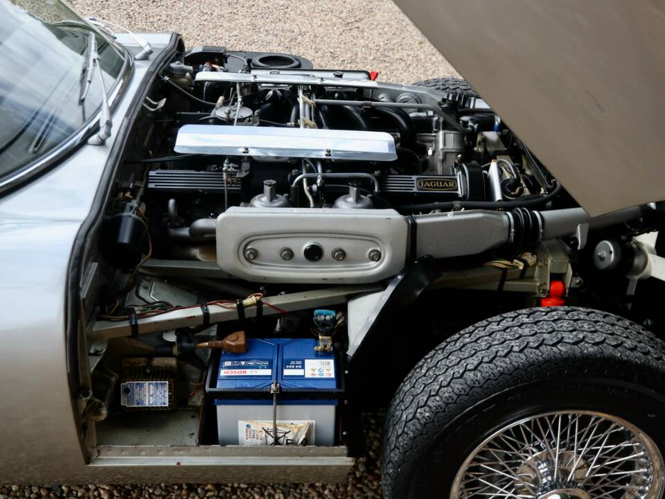Bild 25/50 von Jaguar Type E V12 (1973)