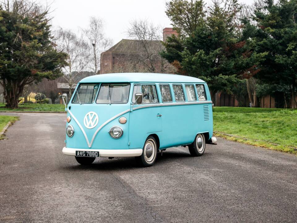 Image 15/40 of Volkswagen T2c Combi (1966)