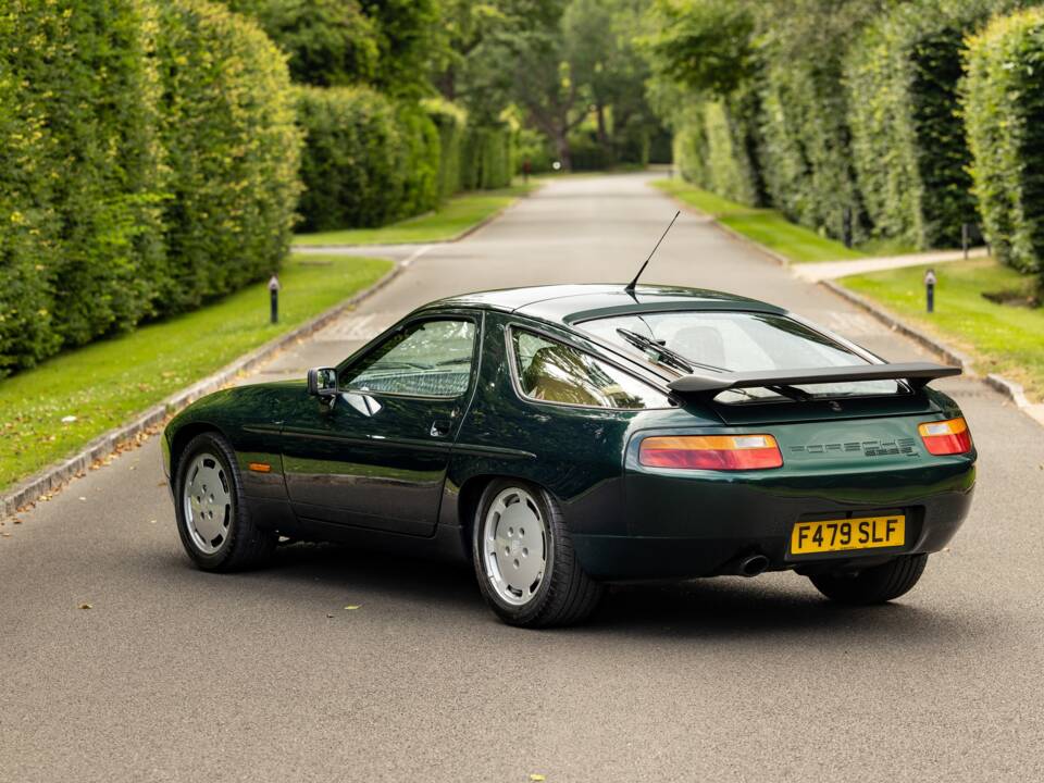 Bild 43/69 von Porsche 928 S4 (1989)