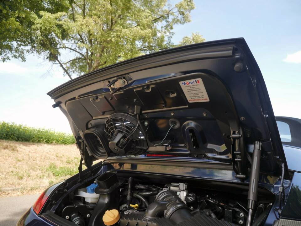 Bild 37/46 von Porsche 911 Carrera 4S (1900)