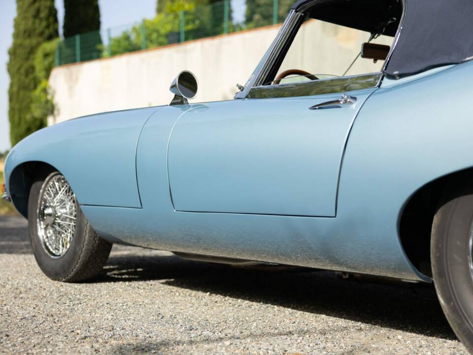 Image 23/50 de Jaguar Type E 3.8 (1964)