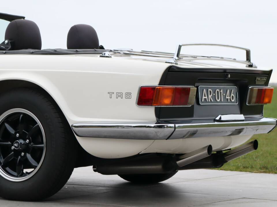 Image 35/50 de Triumph TR 6 (1970)