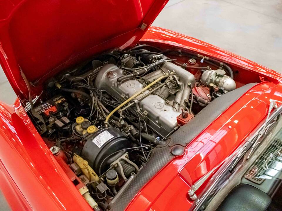 Bild 21/27 von Mercedes-Benz 280 SL (1970)