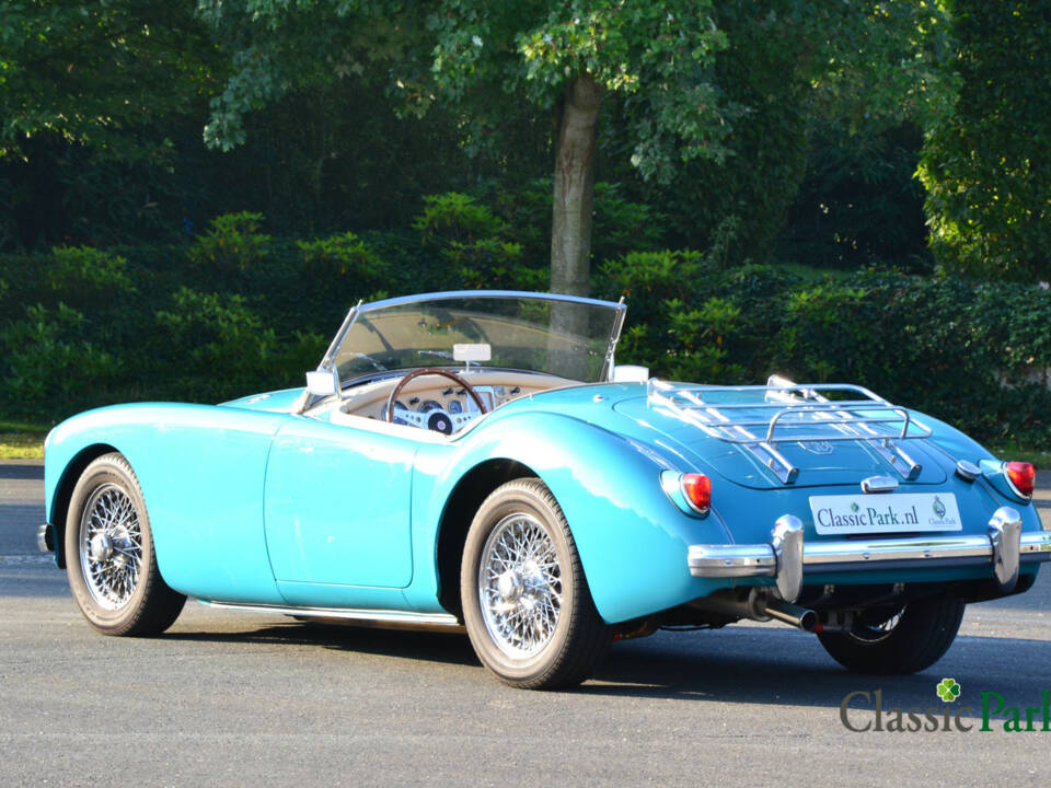 Imagen 3/50 de MG MGA 1500 (1957)