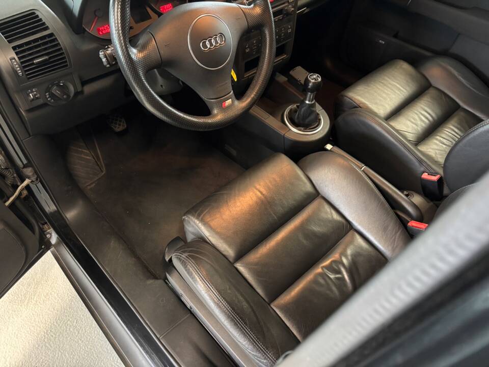 Image 8/21 de Audi A2 1.4 TDI (2005)