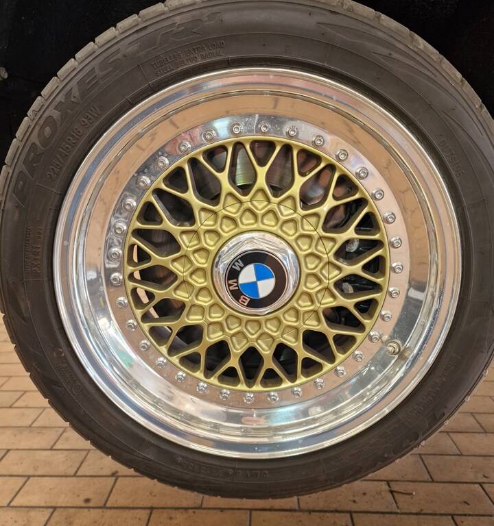 Image 24/70 of BMW M3 (1990)
