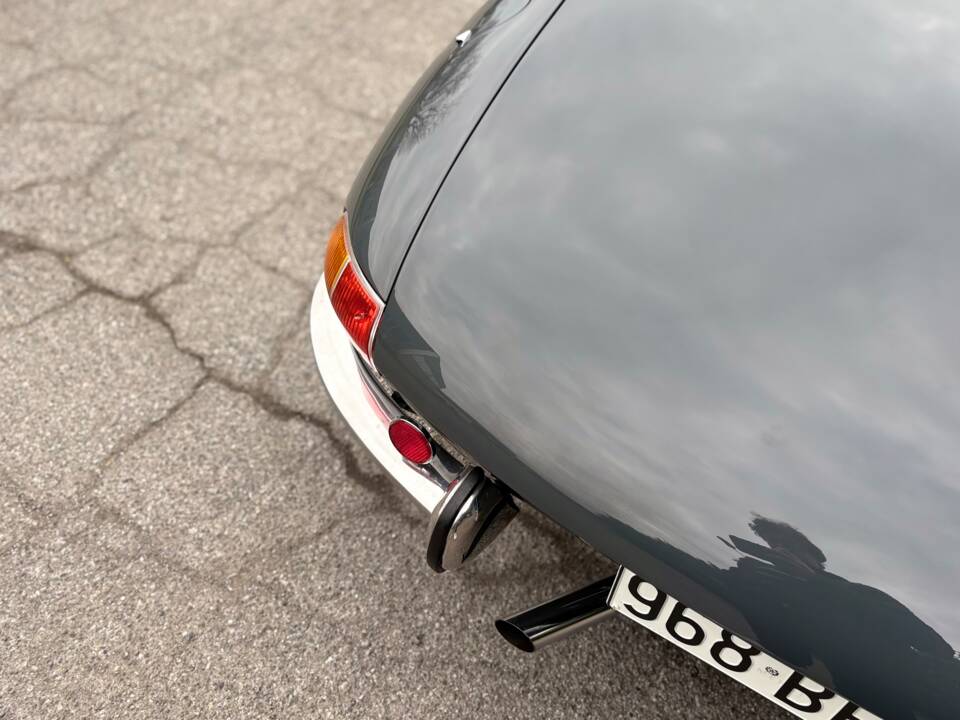 Imagen 28/32 de Alfa Romeo 1750 Spider (1970)