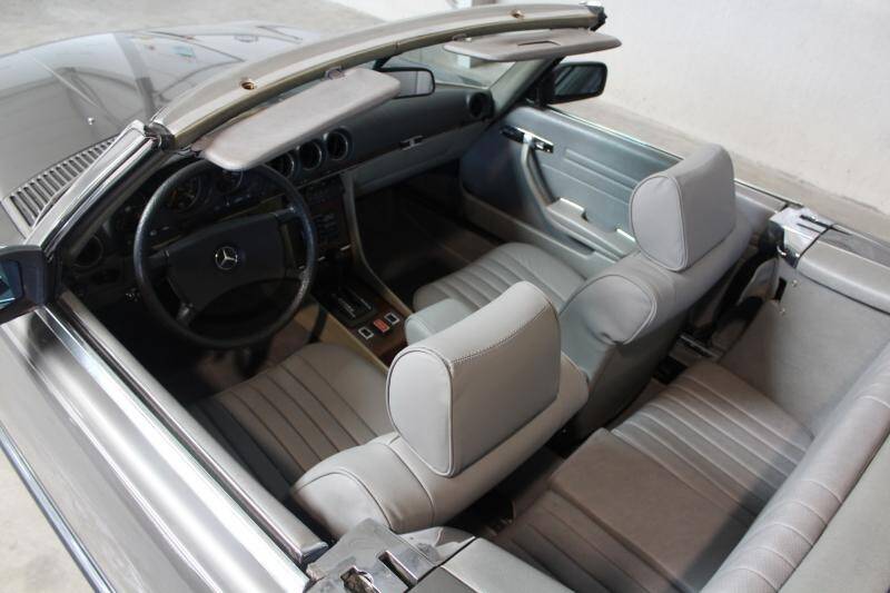 Image 14/15 de Mercedes-Benz 450 SL (1980)