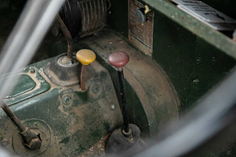 Image 36/40 of Land Rover 107 (1954)