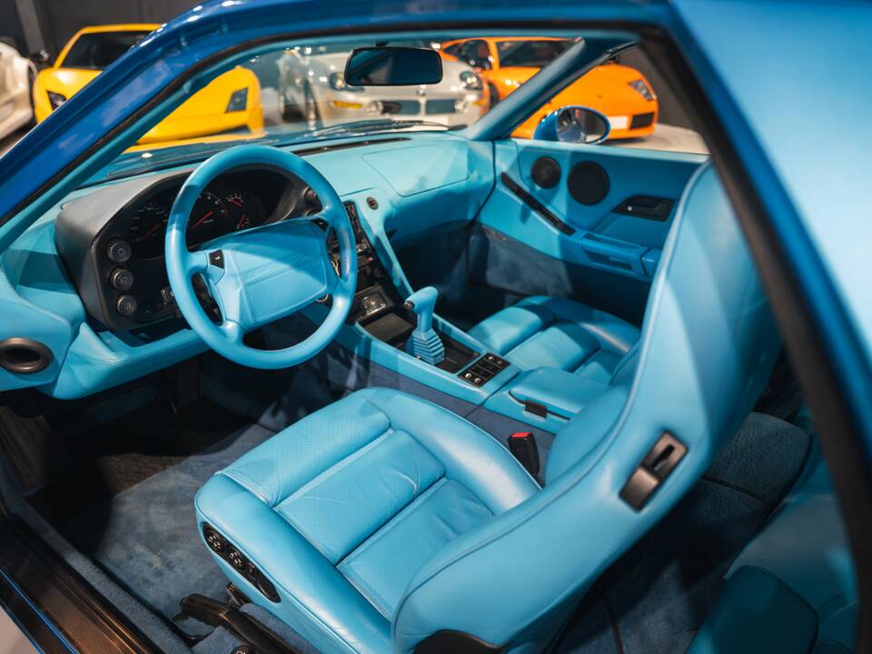 Image 9/33 of Porsche 928 GTS (1992)