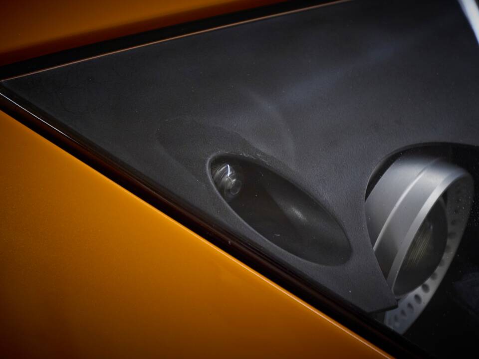 Image 19/99 of Lamborghini Murciélago (2003)