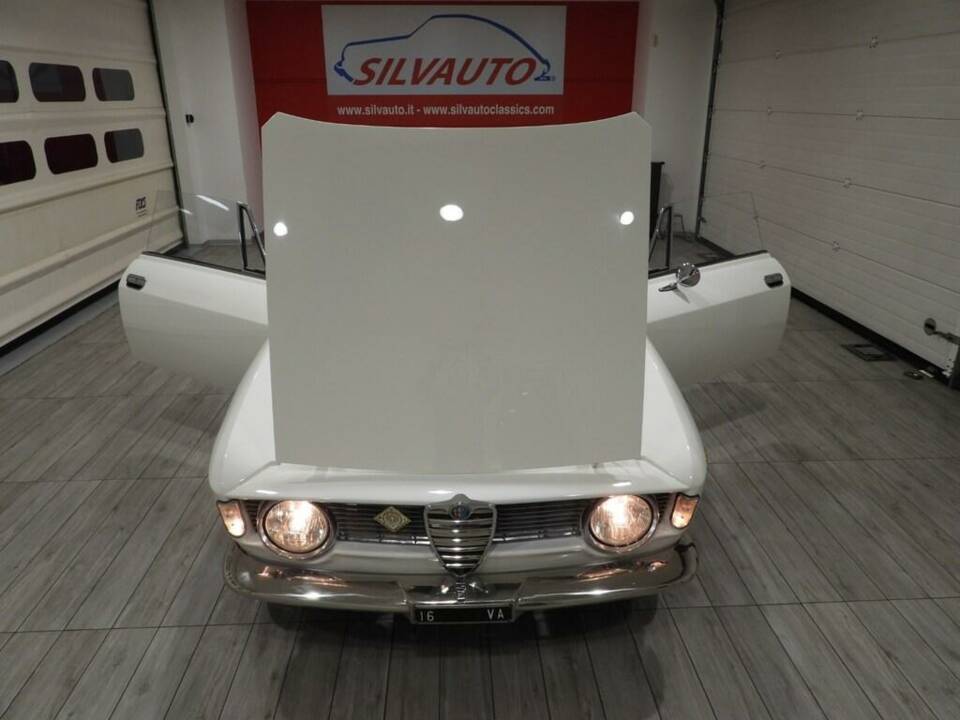 Imagen 12/15 de Alfa Romeo Giulia 1600 Sprint GT (1965)