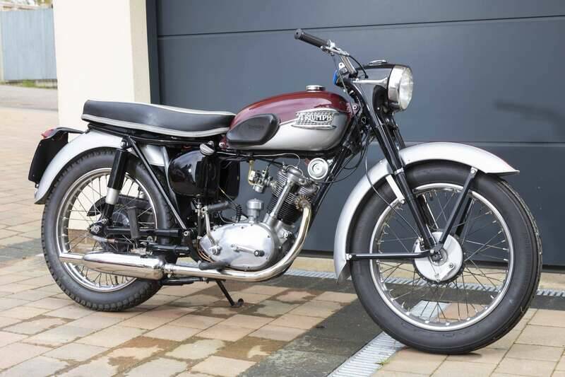 Image 3/23 of Triumph T 20 Tiger Cub (1960)