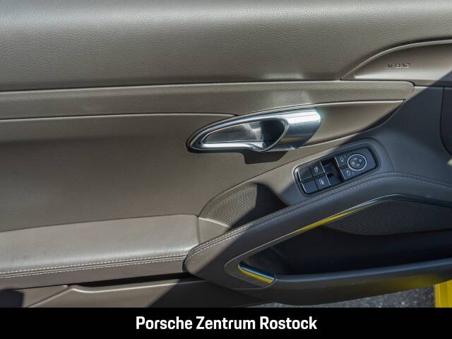 Image 16/29 de Porsche 911 Carrera (2017)