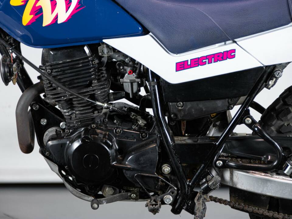 Bild 26/50 von Yamaha DUMMY (1995)
