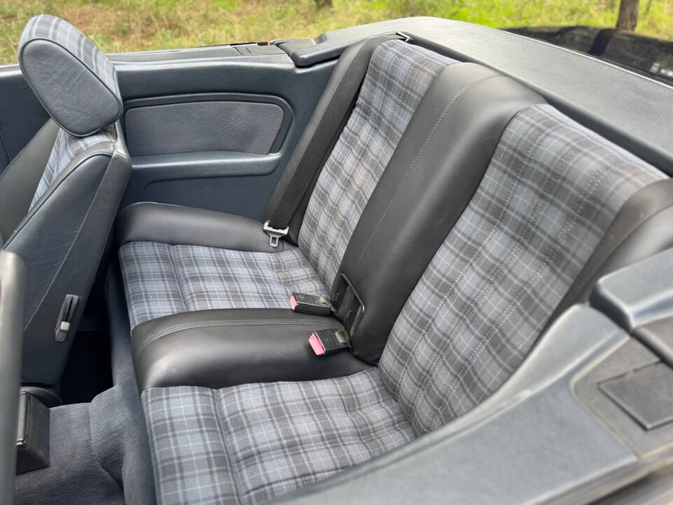 Imagen 12/42 de BMW 325i (1991)