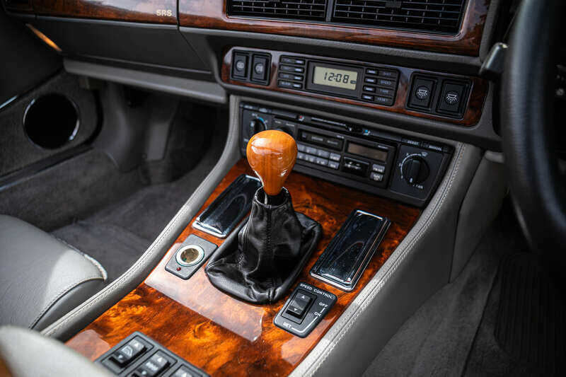 Imagen 29/37 de Jaguar XJS 4.0 (1994)