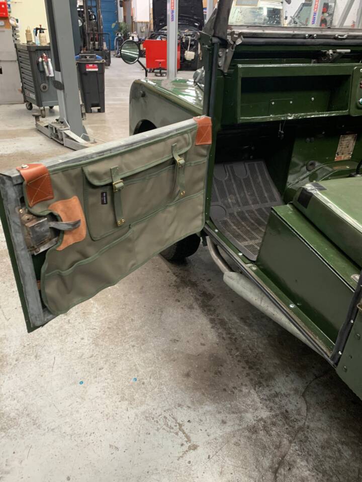 Image 13/14 of Land Rover 86 (1953)