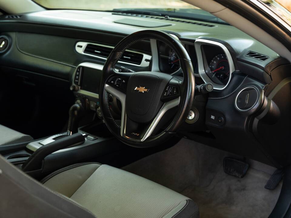 Image 4/33 de Chevrolet Camaro (2015)