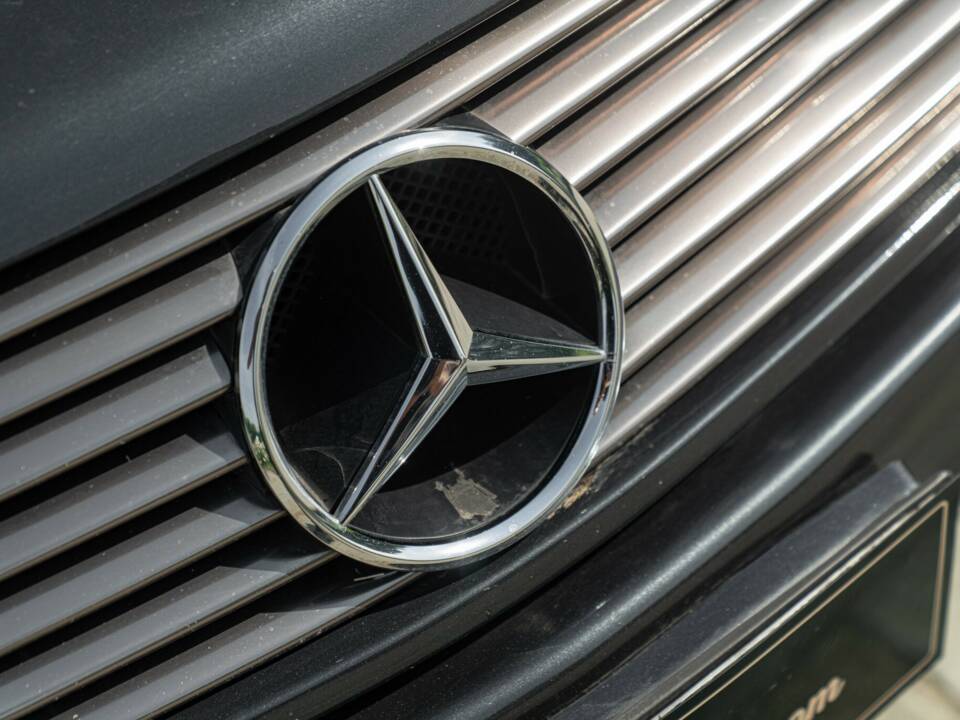 Image 9/50 of Mercedes-Benz 300 SL (1990)