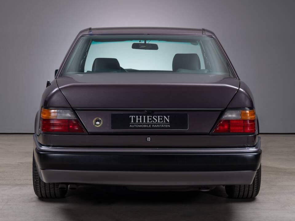 Bild 11/38 von Mercedes-Benz 500 E (1992)