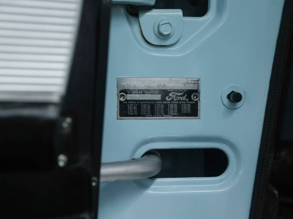 Immagine 39/50 di Ford Thunderbird (1962)
