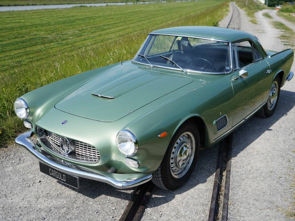 Image 60/75 of Maserati 3500 GT Touring (1961)