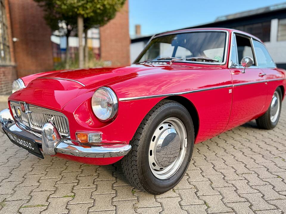 Bild 11/21 von MG MGC GT (1968)