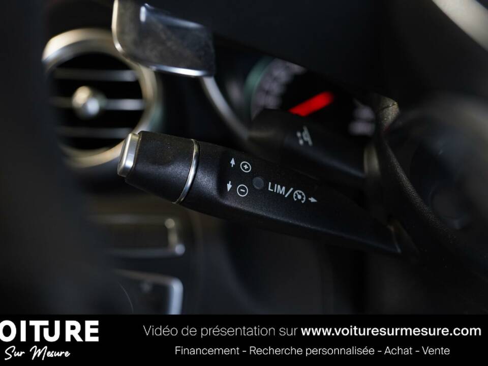 Imagen 22/23 de Mercedes-Benz C 43 AMG 4MATIC (2017)